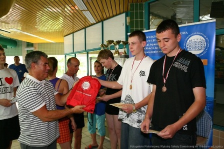 Studenci mieli egzamin a dzieci pływały Studenci mieli egzamin a dzieci pływały
