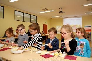 Edukacja żywieniowa w wykonaniu studentów Dietetyki ! Edukacja żywieniowa w wykonaniu studentów Dietetyki !