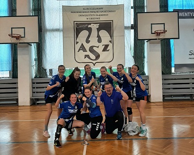 Awans na szóstkę! Awans na szóstkę!