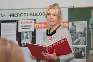 Święto Niepodległości w ALO Święto Niepodległości w ALO