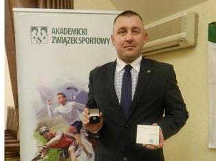 Jacek Kiełb odebrał srebną odznakę Jacek Kiełb odebrał srebną odznakę