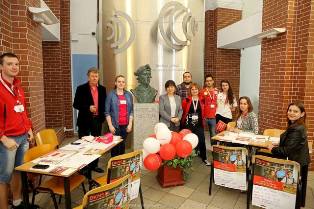 Studenci poszukiwali dawców komórek macierzystych Studenci poszukiwali dawców komórek macierzystych
