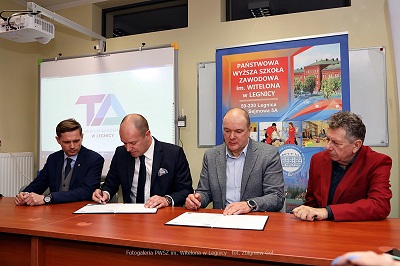Technikum Akademickie przystąpiło do Dolnośląskiego Klastra Edukacyjnego Technikum Akademickie przystąpiło do Dolnośląskiego Klastra Edukacyjnego