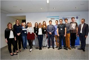 Koło Naukowe Języka Biznesu z wizytą w stolicy ! Koło Naukowe Języka Biznesu z wizytą w stolicy !