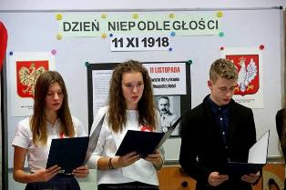Wieczornica w Akademickim Liceum Ogólnokształcącym Wieczornica w Akademickim Liceum Ogólnokształcącym